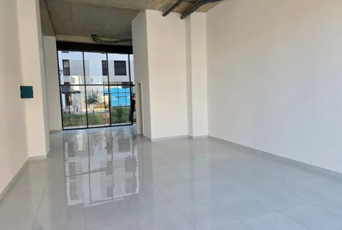Ambient biznesi ne shitje 1+1 ne Tirane - 330,000 Euro