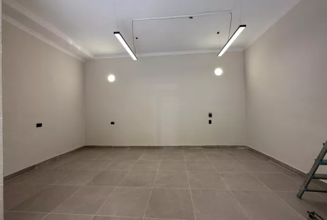 Business Property for Rent 1+1 in Tirana - 500 Euro