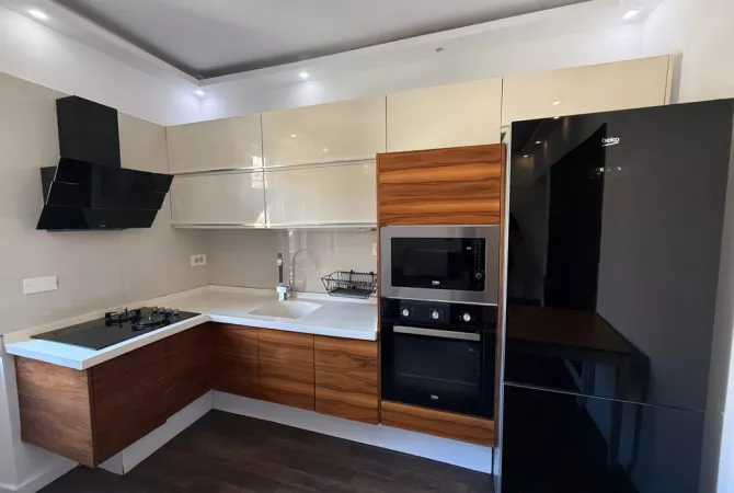 Shtepi me qera 2+1 ne Tirane - 750 Euro
