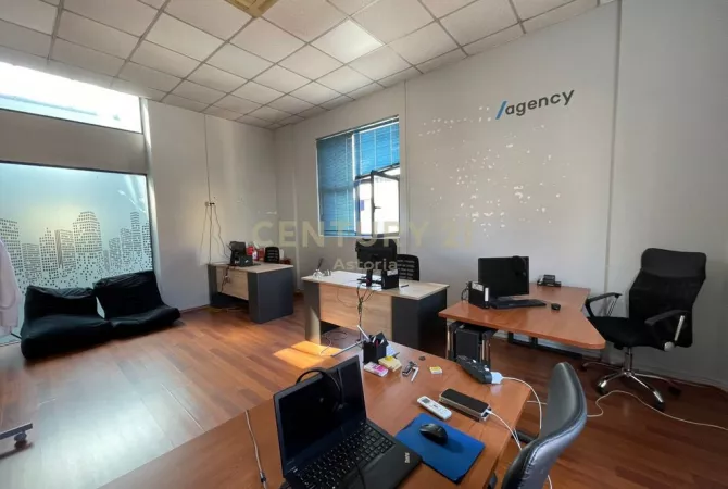 Ambient biznesi me qera 3+1 ne Tirane - 570 Euro