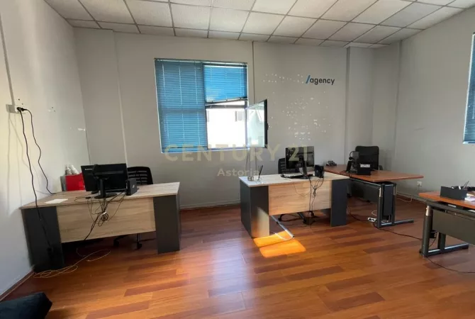 ZYRE ME QIRA, QENDRA REPEAT, SHESHI WILLSON.