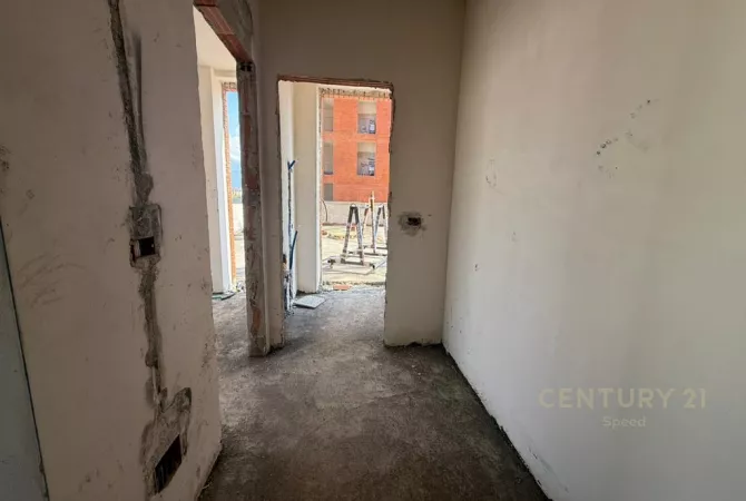 Shtepi ne shitje Apartament ne Tirane, 1+1, Mobilimi E mobiluar, Pagesa 157,820  Euro.