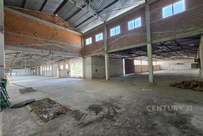 Ambient biznesi me qera 4+1 ne Tirane - 5,000 Euro