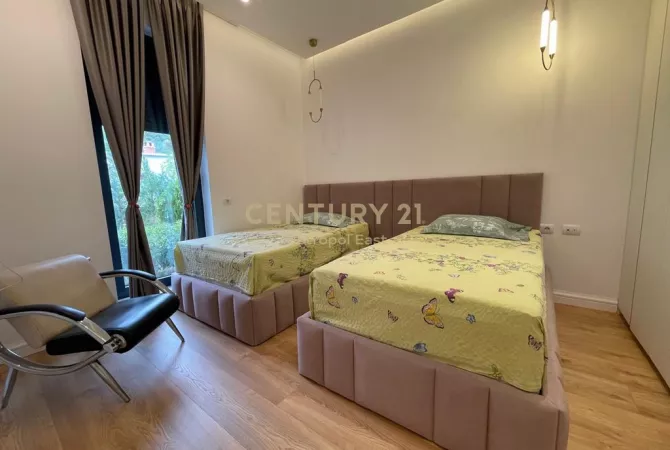 Apartment for rent in Tirana 4+1, Furnished