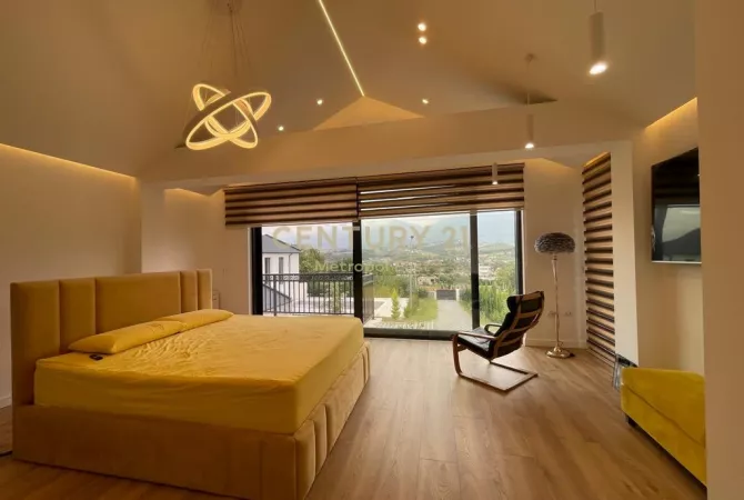 Apartment for rent in Tirana 4+1, Furnished