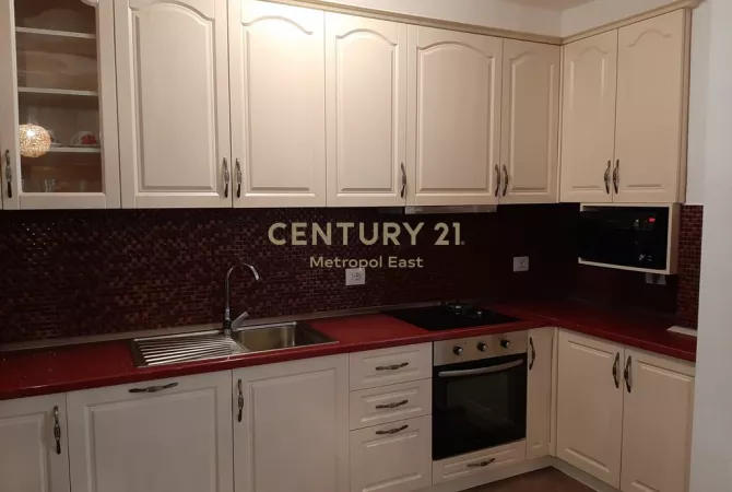 Shtepi me qera 2+1 ne Tirane - 800 Euro