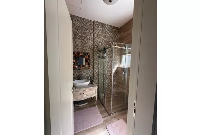 Shtepi ne shitje Vila Luksoze ne Tirane, 4+1, Mobilimi E mobiluar, Pagesa 1,500,000  Euro.