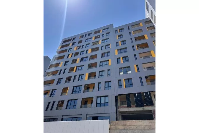 Shtepi ne shitje Apartament ne Tirane, 2+1, Mobilimi Bosh, pa mobiluar, Pagesa 270,300  Euro.