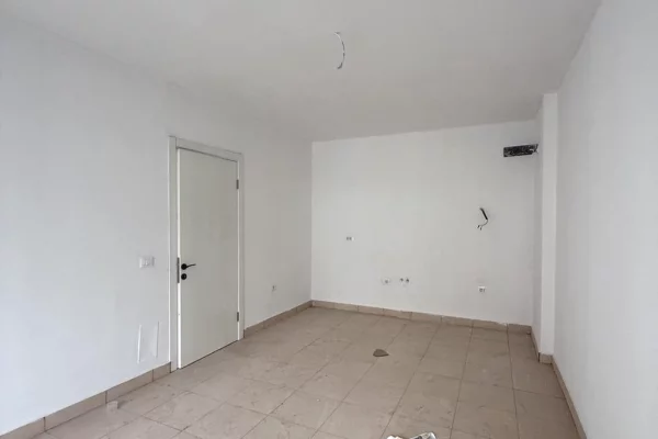 Shtepi me qera 1+1 ne Tirane - 450 Euro