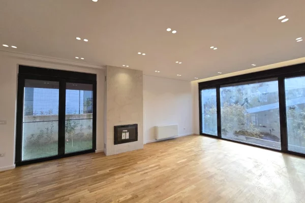 Shtepi me qera 4+1 ne Tirane - 4,000 Euro