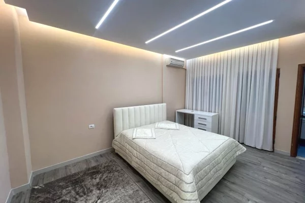 Shtepi me qera Apartament ne Tirane, 3+1, Mobilimi E mobiluar, Pagesa 800  Euro.