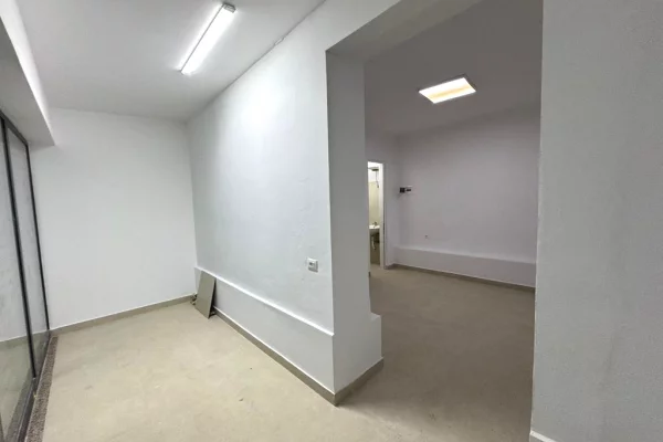 Ambient biznesi ne shitje 1+1 ne Tirane - 260,000 Euro