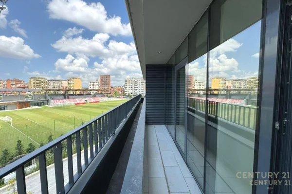 JEPET ME QIRA ZYRE + POST PARKIMI TEK RR. KOSOVAREVE !