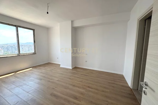 Shtepi ne shitje Apartament ne Tirane, 2+1, Mobilimi Bosh, pa mobiluar, Pagesa 170,000  Euro.