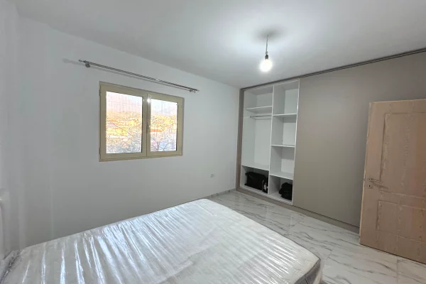 Shtepi me qera 2+1 ne Tirane - 350 Euro
