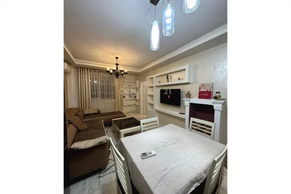 Shtepi me qera Apartament ne Tirane, 2+1, Mobilimi E mobiluar, Pagesa 650  Euro.
