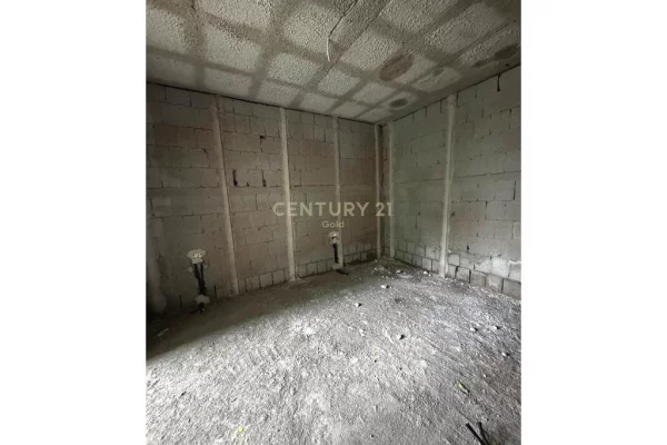 Apartment for sale in Tirana 1+1, Emty