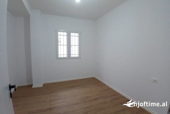 Shtepi ne shitje 2+1 ne Tirane - 120,000 Euro
