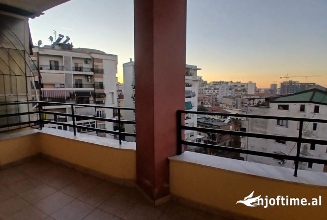 Shtepi me qera 2+1 ne Tirane - 45,000 Leke