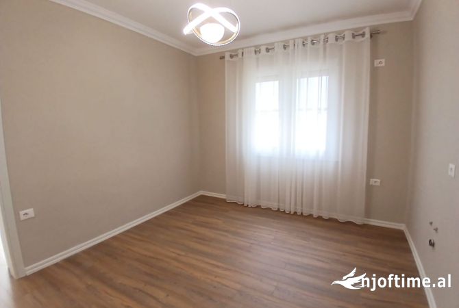 Shtepi ne shitje 1+1 ne Tirane - 125,000 Euro