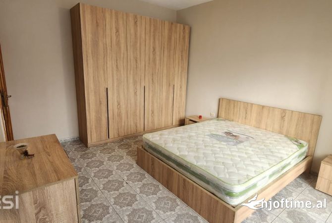 Shtepi me qera 1+1 ne Tirane - 45,000 Leke