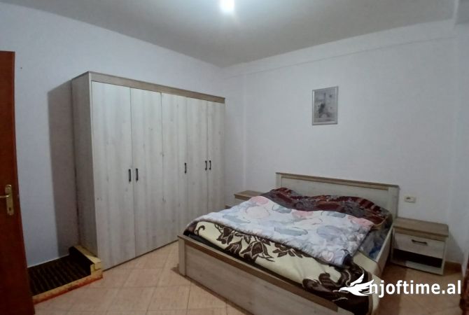 Shtepi me qera 2+1 ne Tirane - 500 Euro