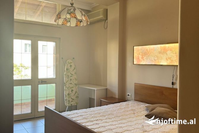Shtepi me qera 2+1 ne Tirane - 650 Euro