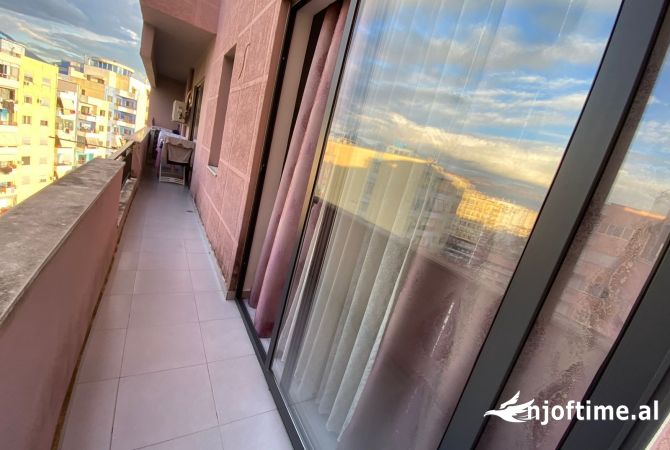 Shtepi ne shitje Apartament ne Tirane, 2+1, Mobilimi E mobiluar, Pagesa 129,600  Euro.