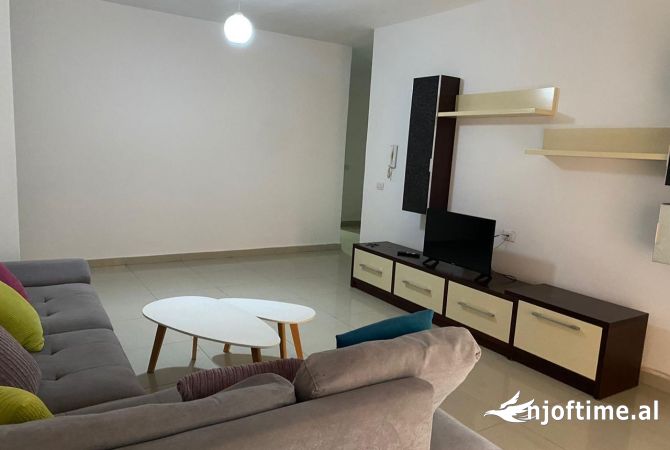 Shtepi me qera 3+1 ne Tirane - 500 Euro