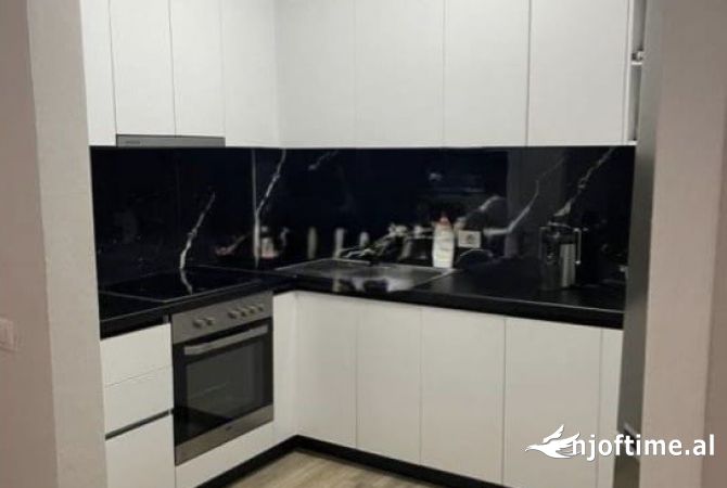 Shtepi me qera 2+1 ne Tirane - 50,000 Leke