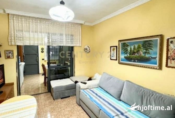 Shtepi me qera 3+1 ne Tirane - 450 Euro