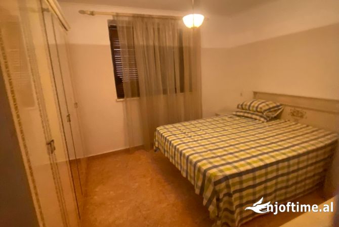 Shtepi me qera 2+1 ne Tirane - 500 Euro