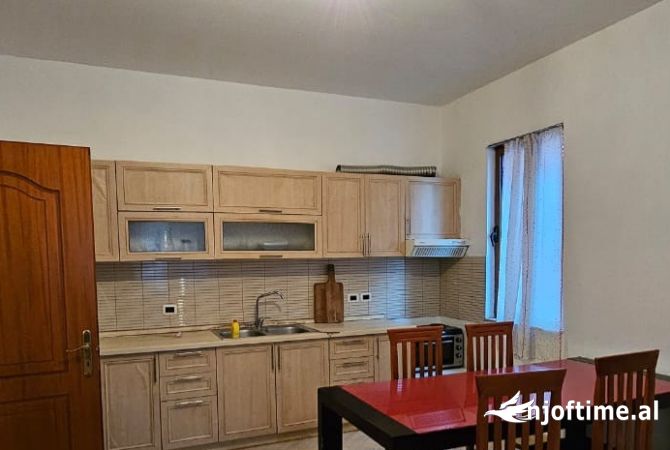 Casa in affitto 2+1 a Tirana - 55,000 Leke
