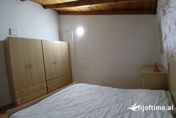 Shtepi me qera 1+1 ne Tirane - 48,000 Leke