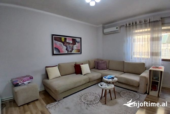 Shtepi me qera 1+1 ne Tirane - 400 Euro