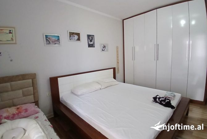Shtepi me qera 1+1 ne Tirane - 400 Euro