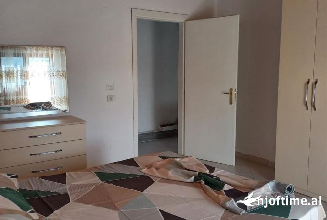 Shtepi me qera 2+1 ne Tirane - 45,000 Leke