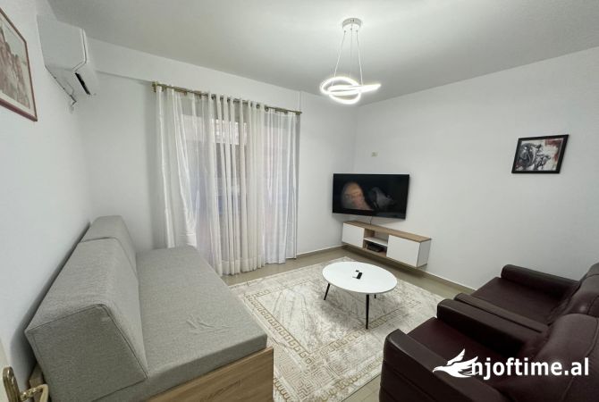 Shtepi me qera 1+1 ne Tirane - 48,000 Leke