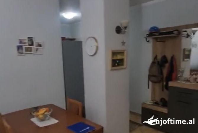 Shtepi me qera Apartament ne Tirane, 1+1, Mobilimi E mobiluar, Pagesa 620  Euro.