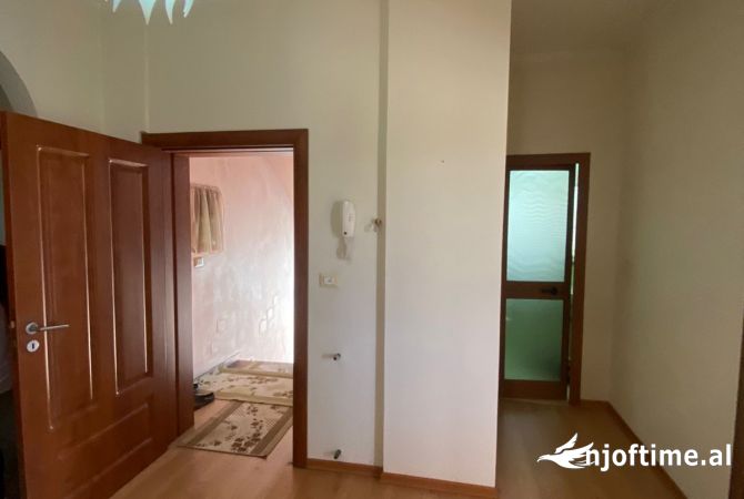 Shtepi me qera 3+1 ne Tirane - 500 Euro