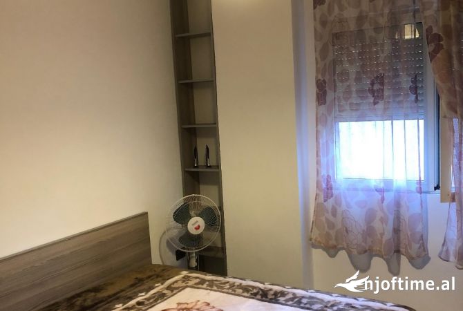 Shtepi me qera 1+1 ne Tirane - 400 Euro