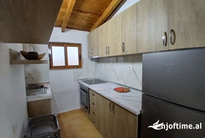 Shtepi me qera Apartament ne Tirane, 1+1, Mobilimi E mobiluar, Pagesa 48,000  Leke.