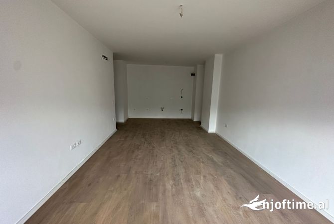 Shtepi ne shitje 2+1 ne Tirane - 160,000 Euro