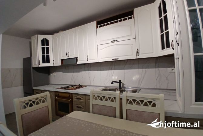 Shtepi me qera 2+1 ne Tirane - 600 Euro