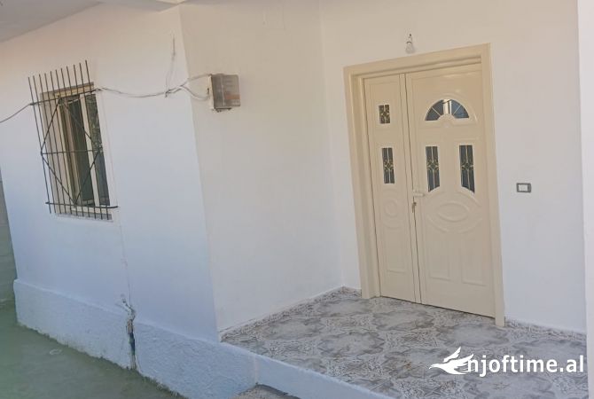 Shtepi me qera Apartament ne Tirane, 2+1, Mobilimi Pjeserisht e mobiluar, Pagesa 450  Euro.