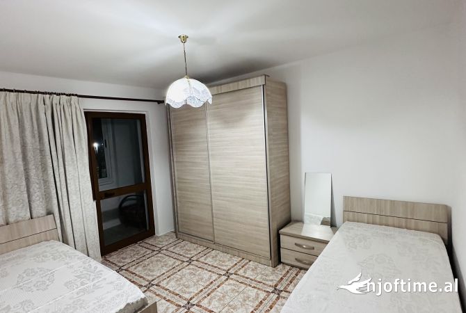 Shtepi me qera 3+1 ne Tirane - 53,000 Leke
