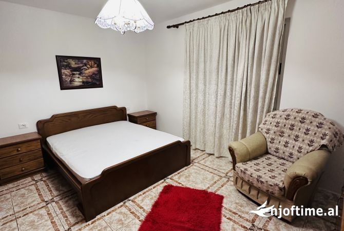 Shtepi me qera 3+1 ne Tirane - 53,000 Leke