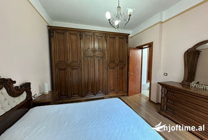 Shtepi me qera 2+1 ne Tirane - 60,000 Leke