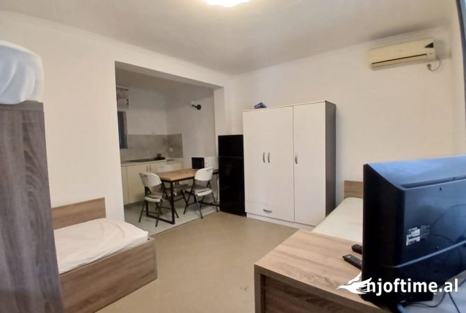 Shtepi me qera Garsoniere ne Tirane - 450 Euro