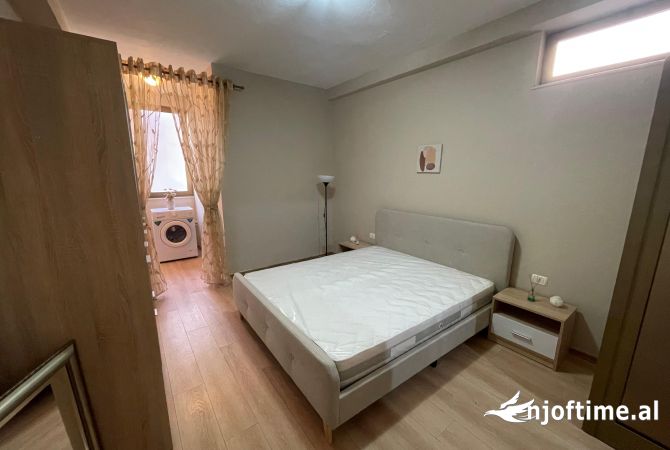 Shtepi me qera 1+1 ne Tirane - 45,000 Leke